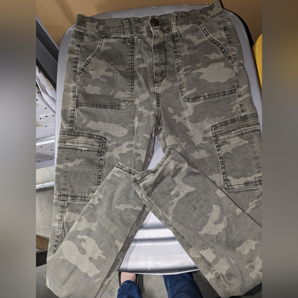 Mudd High Rise Camo Jegging Size 11